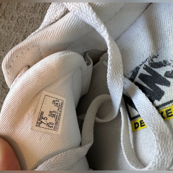 Vans white sneakers - Picture 6 of 6